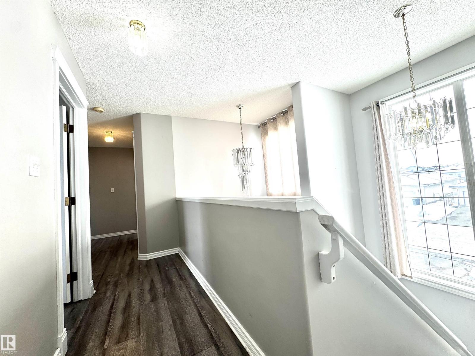 6734 162A AV NW, Edmonton