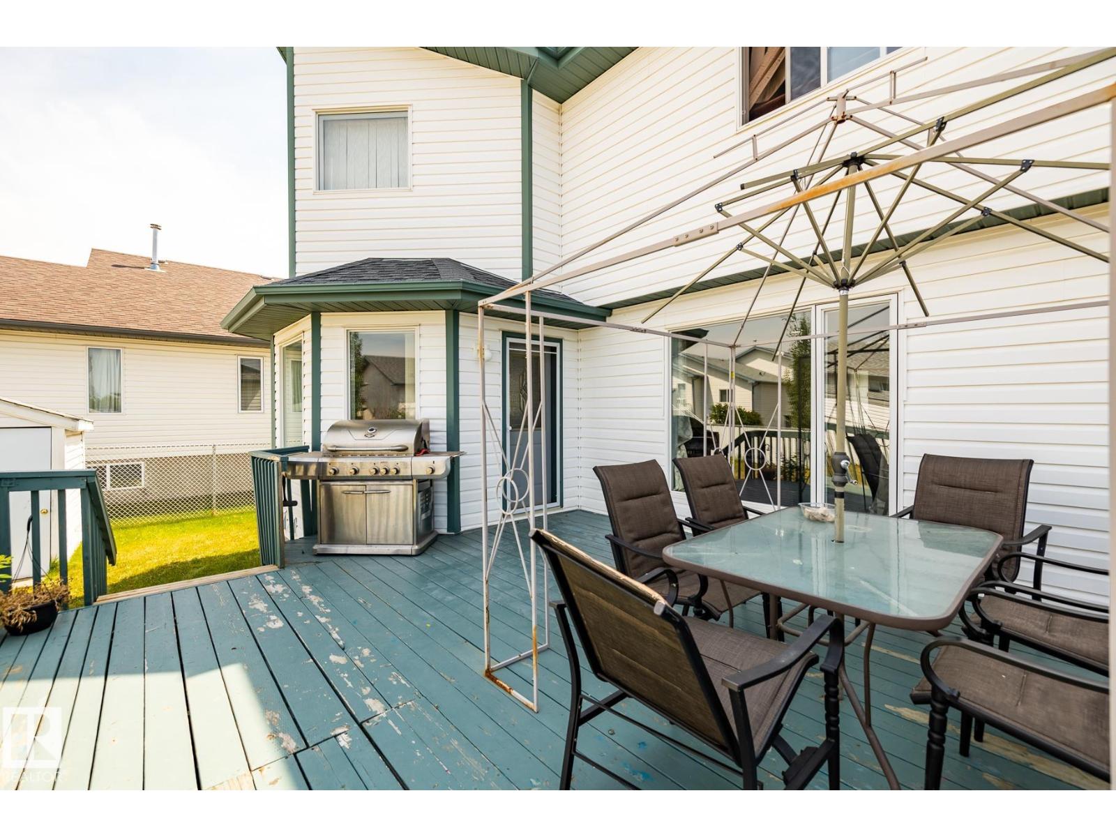 6734 162A AV NW, Edmonton