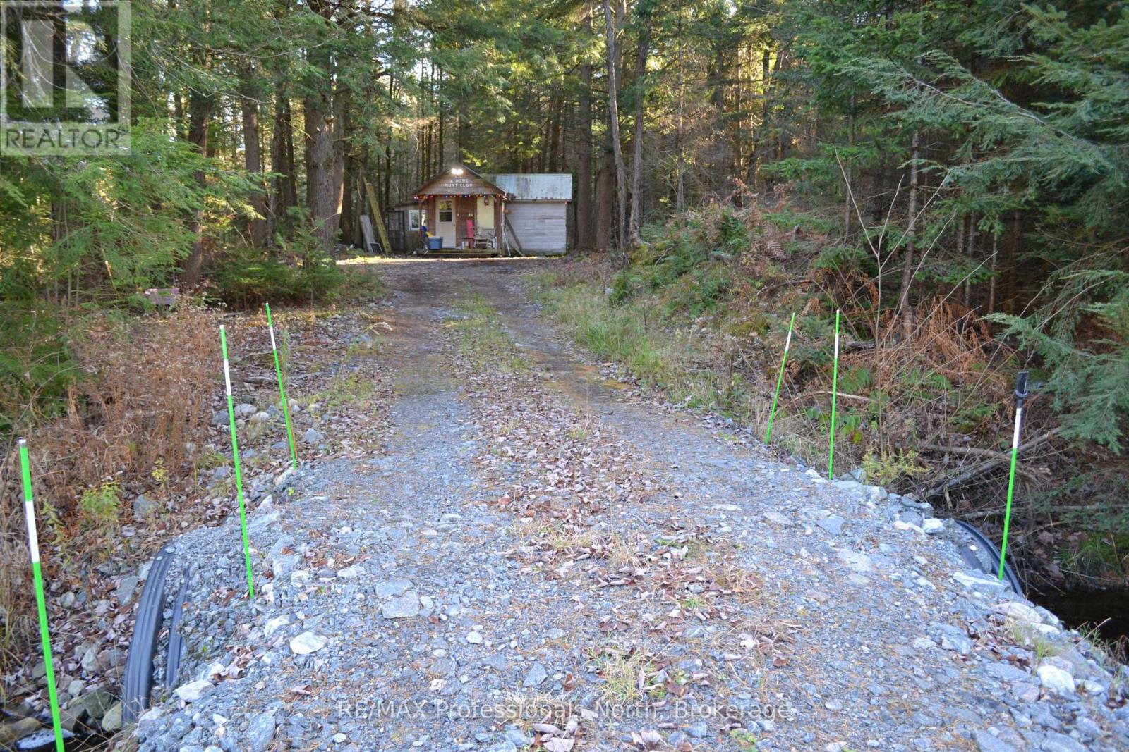 2315 ASPDIN ROAD - 25