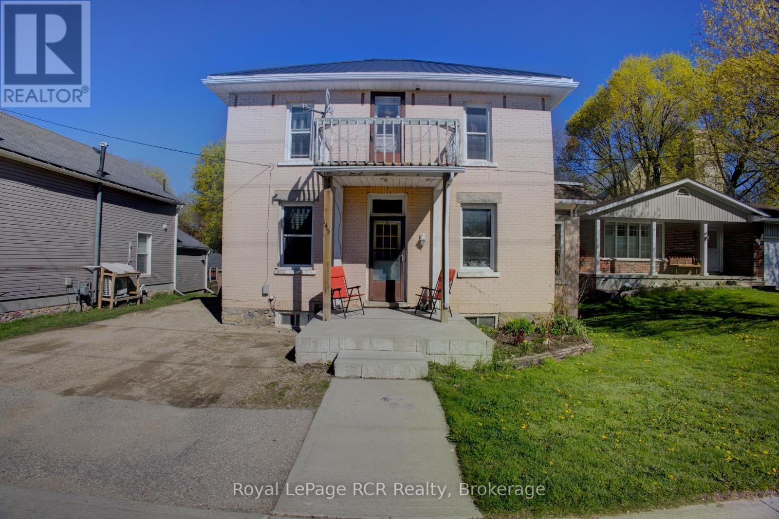 145 FREDERICK STREET E - 1
