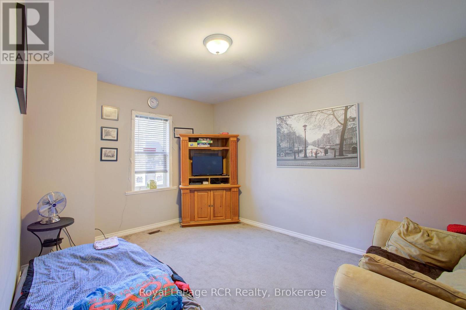 145 FREDERICK STREET E - 11
