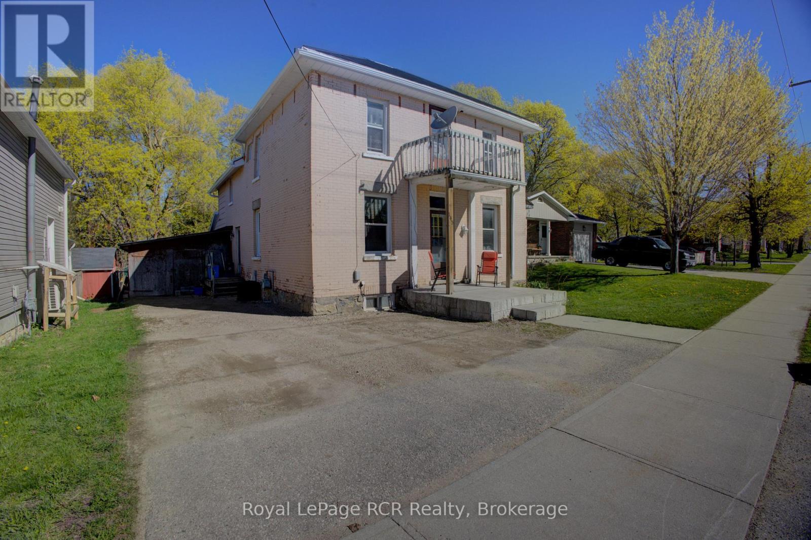 145 FREDERICK STREET E - 3