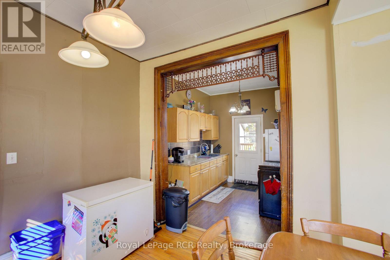 145 FREDERICK STREET E - 6