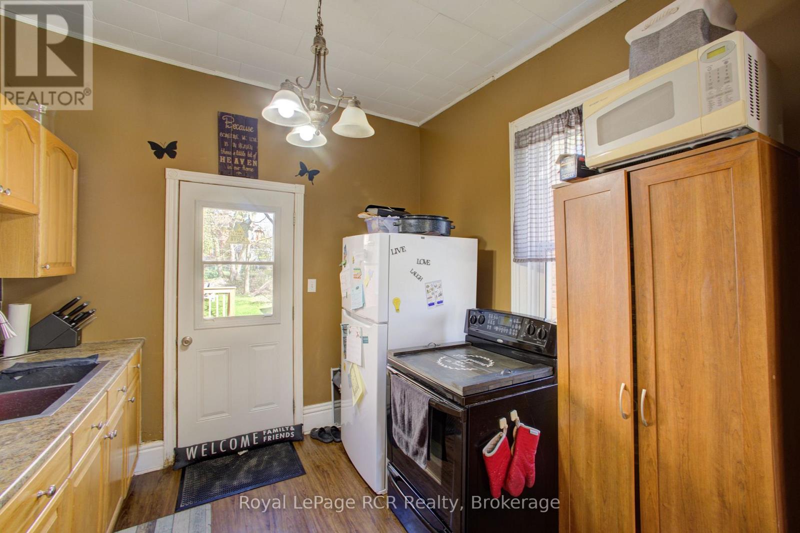 145 FREDERICK STREET E - 7