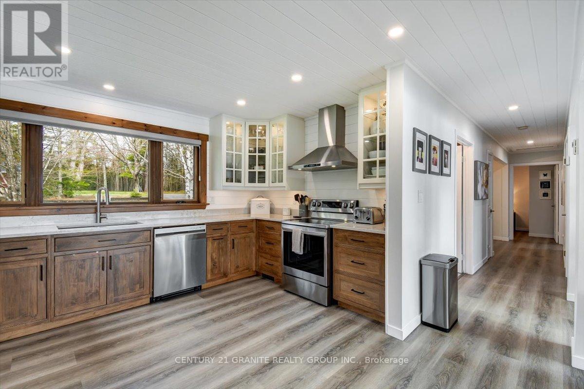 1012 BLACK ROAD - 4