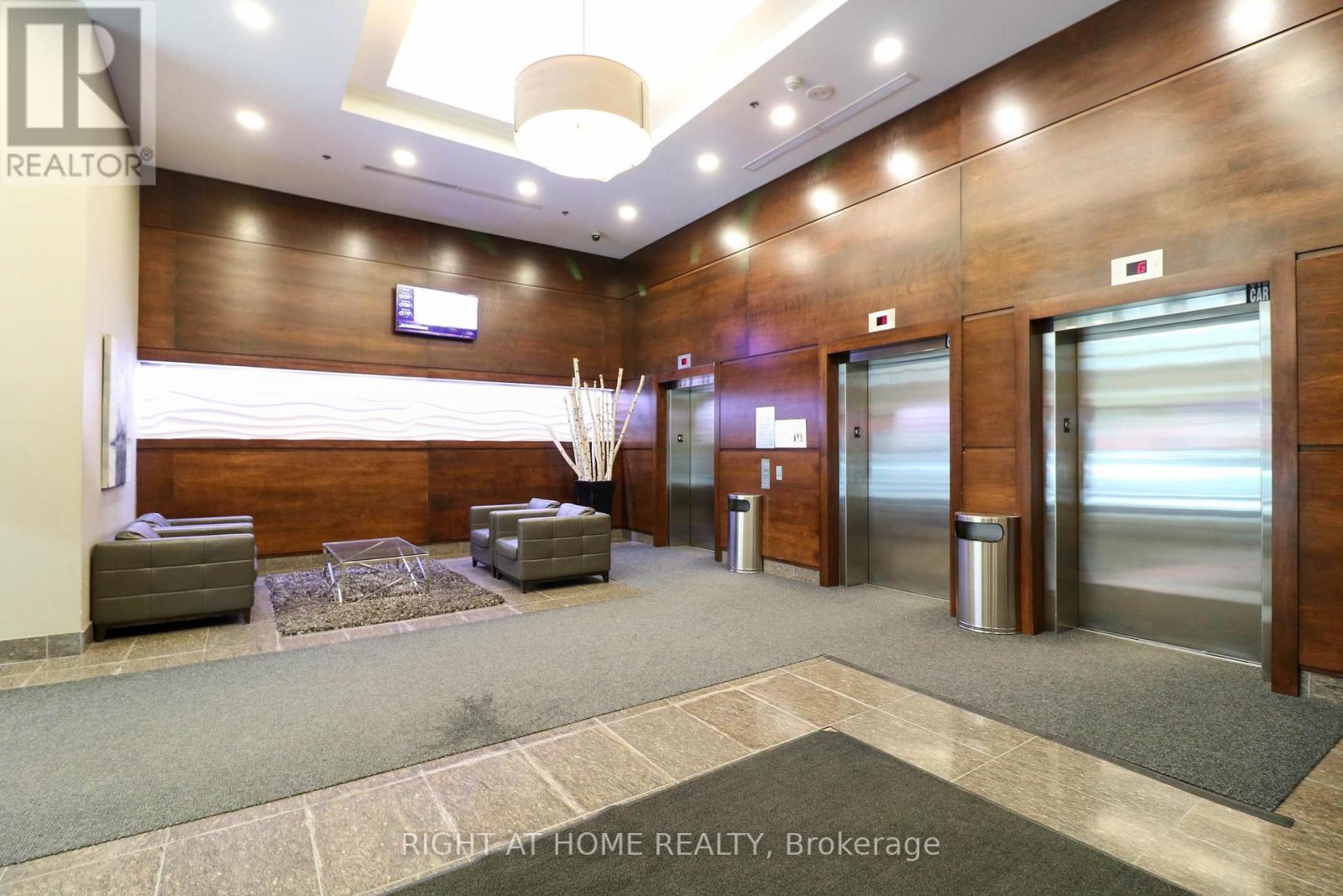 #810 238 BESSERER STREET - 13