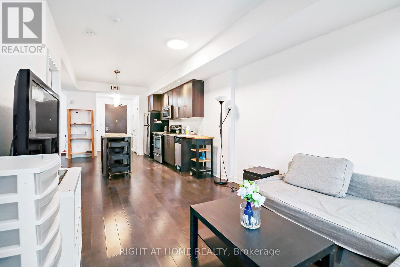 #810 238 BESSERER STREET - 6