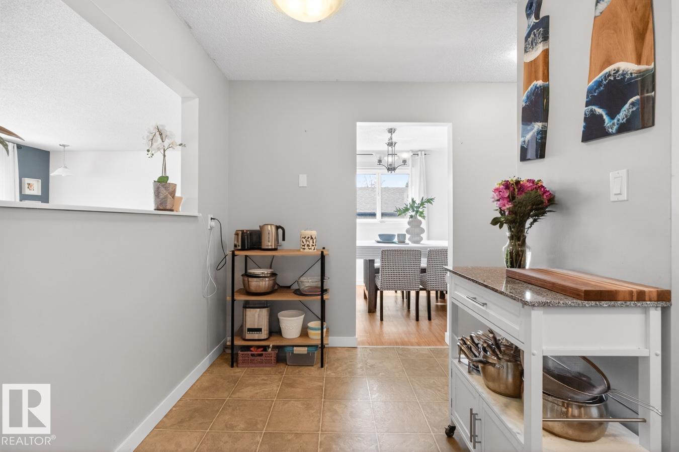 33 MISSION ST, Sherwood Park