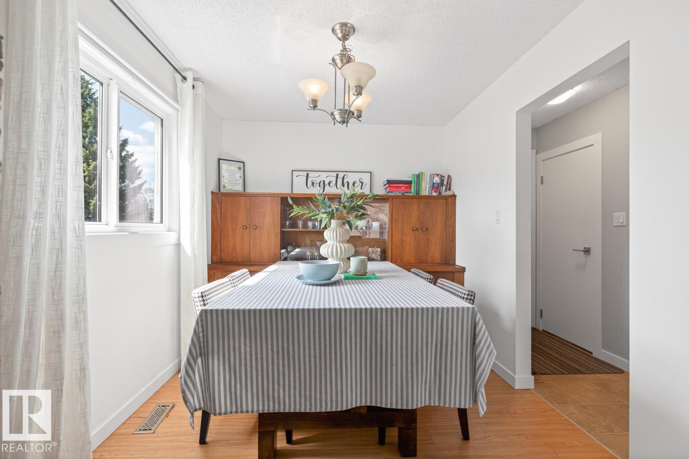 33 MISSION ST, Sherwood Park