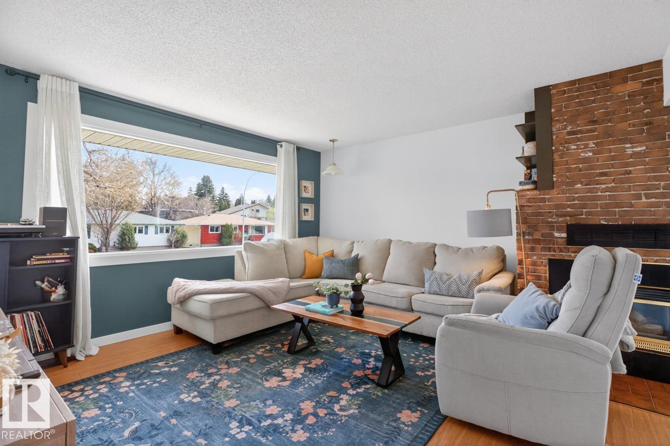 33 MISSION ST, Sherwood Park