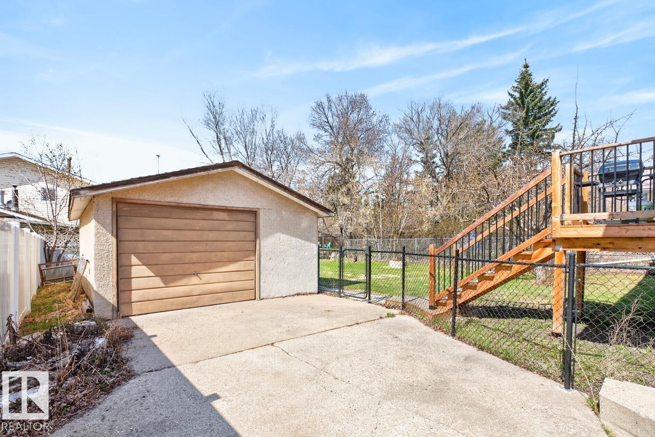 33 MISSION ST, Sherwood Park