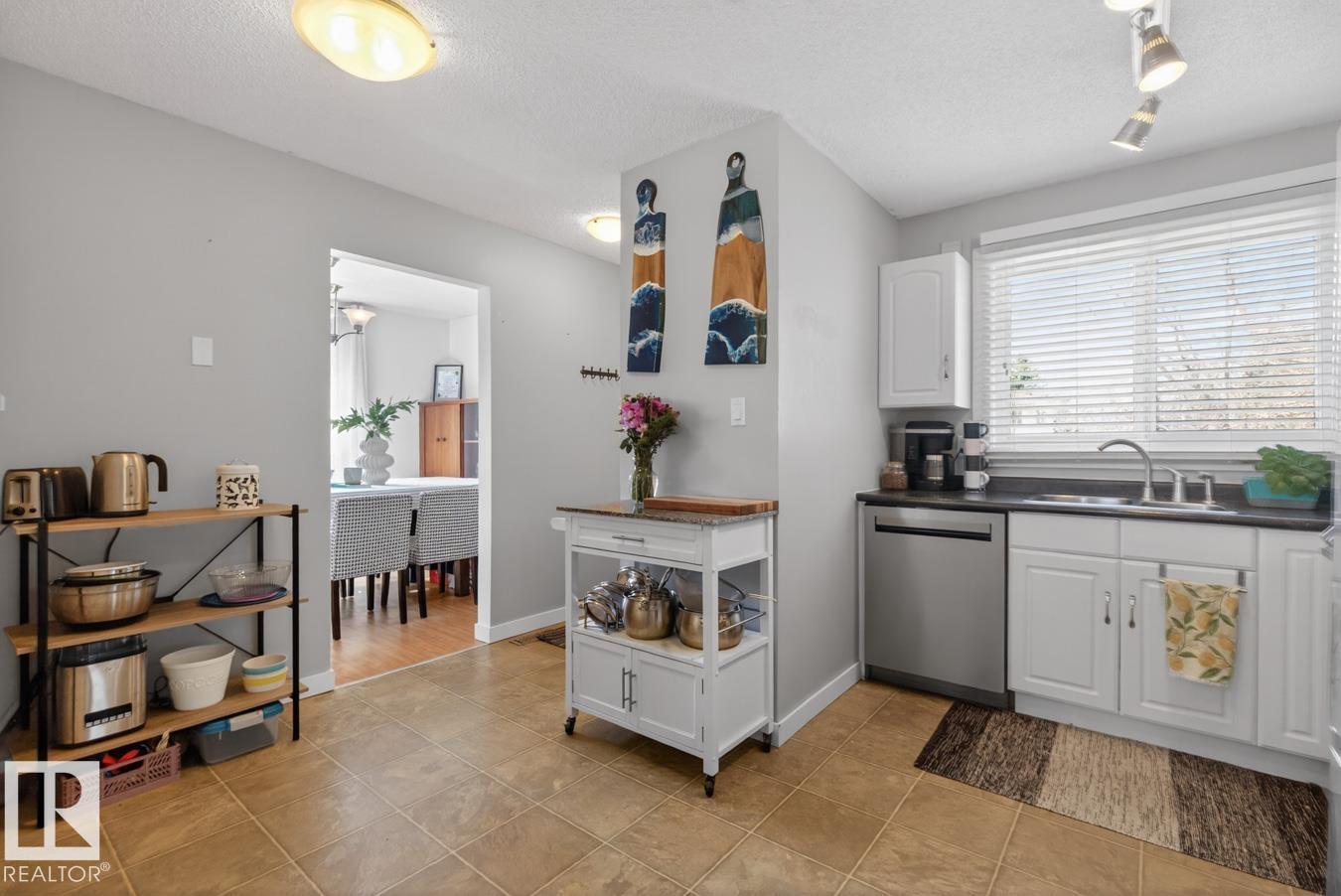 33 MISSION ST, Sherwood Park