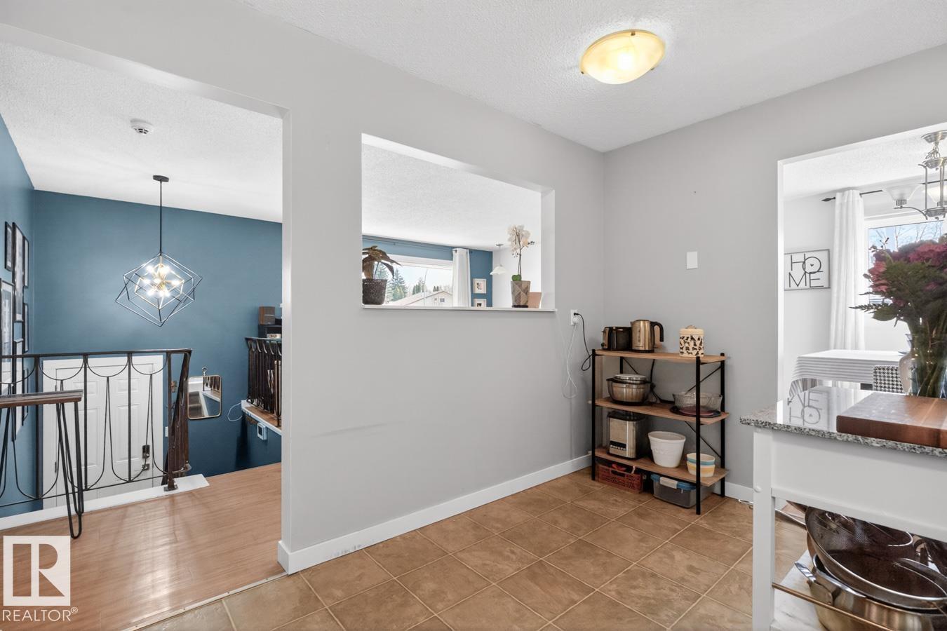 33 MISSION ST, Sherwood Park