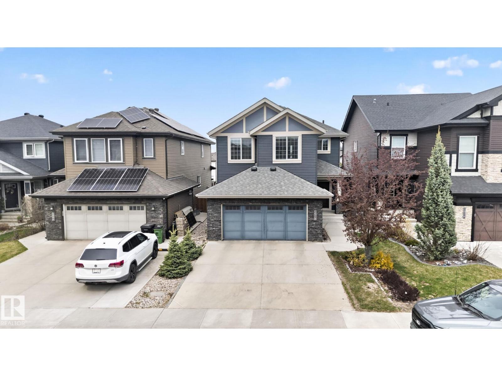 5928 19 AV SW, Edmonton