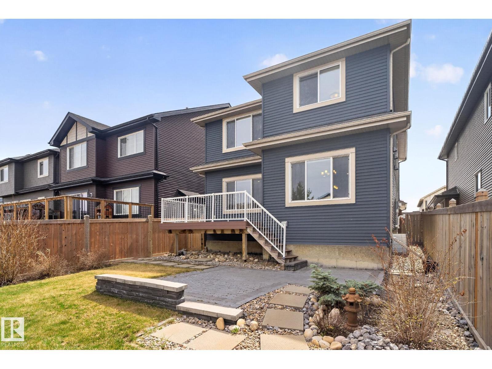 5928 19 AV SW, Edmonton