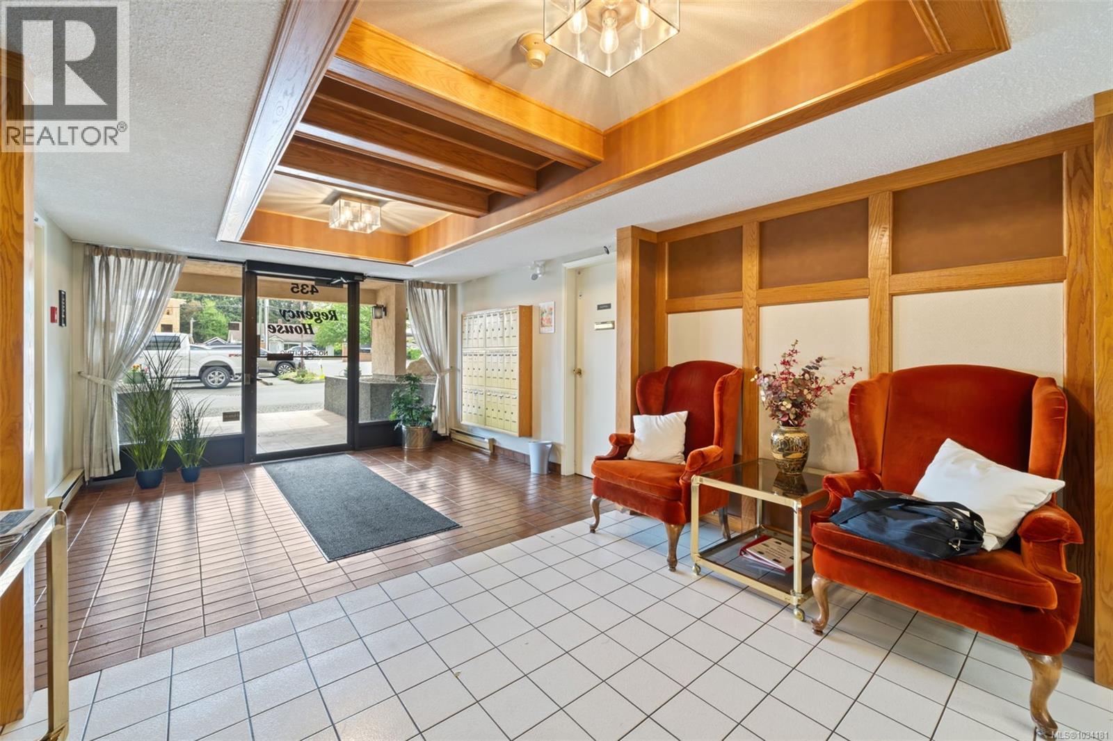 #106 435 Festubert St - 18