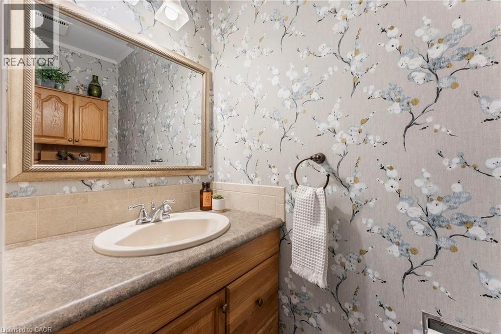 2251 KIRKBURN Drive, Burlington, Ontario, L7P4E8 — Photo 16