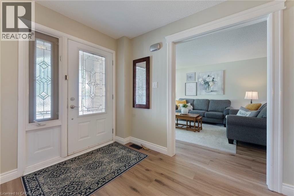 2251 KIRKBURN Drive, Burlington, Ontario, L7P4E8 — Photo 4