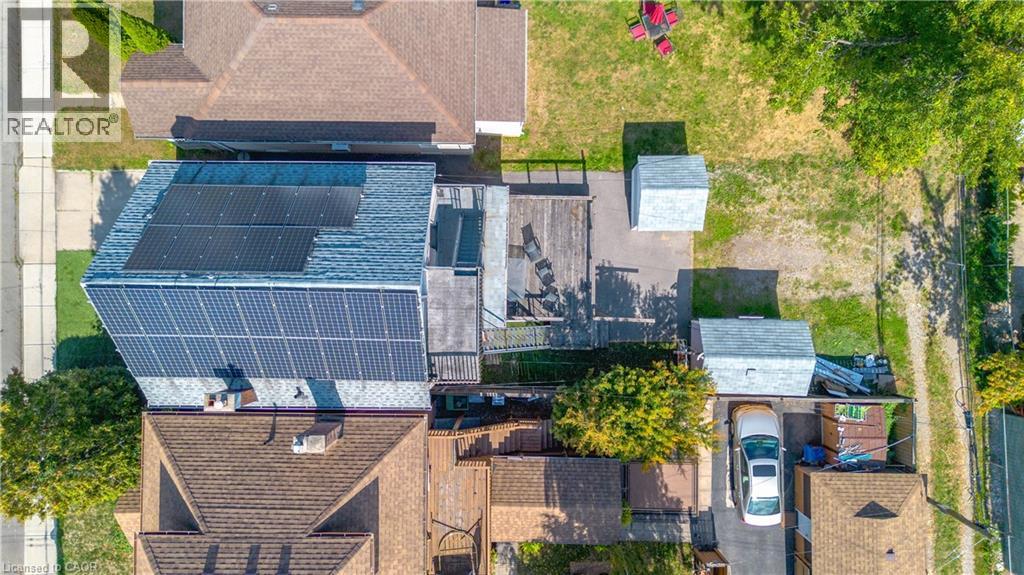 134 ROSSLYN Avenue N - 29