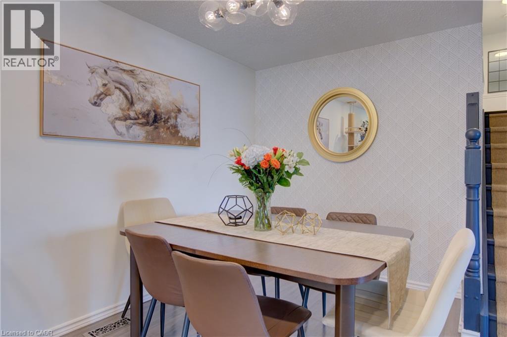 626 SETTLERSFIELD Court Unit# B, Waterloo, Ontario, N2T2K6 — Photo 10