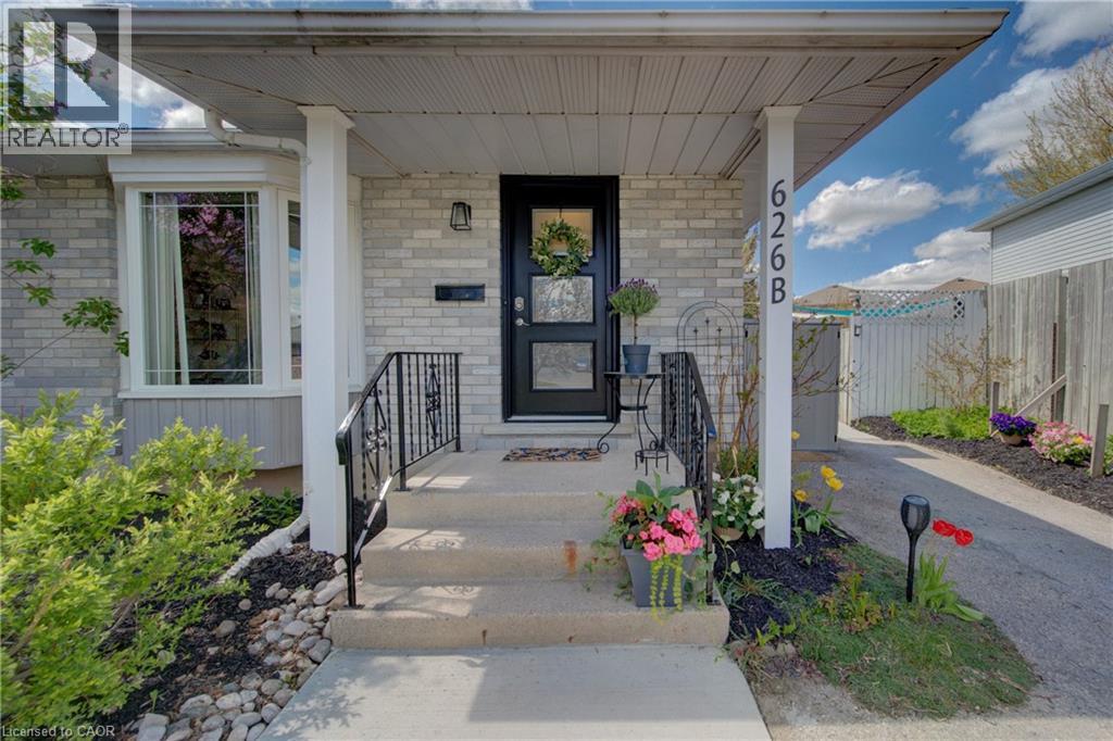 626 SETTLERSFIELD Court Unit# B, Waterloo, Ontario, N2T2K6 — Photo 4