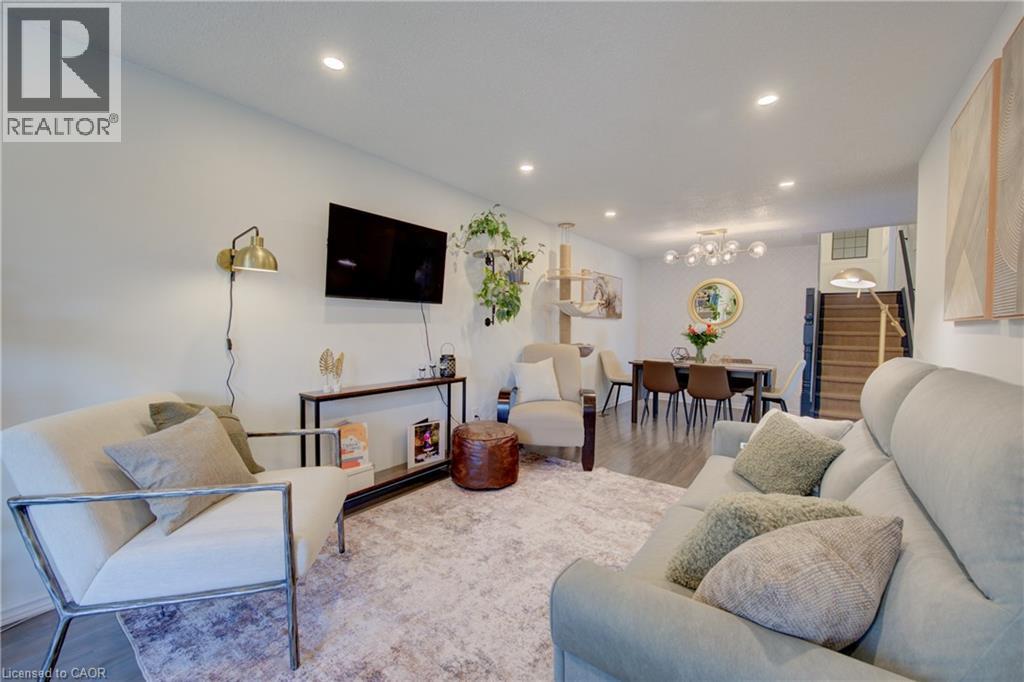 626 SETTLERSFIELD Court Unit# B, Waterloo, Ontario, N2T2K6 — Photo 7