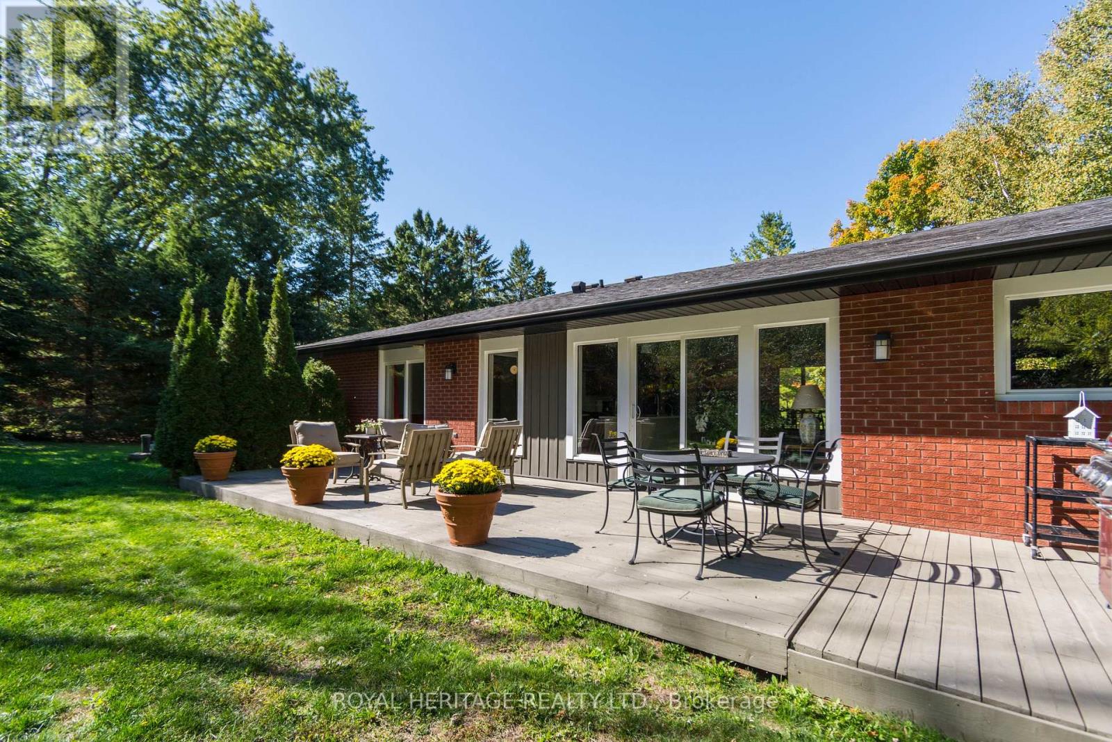 32 MALLORY ROAD - 15