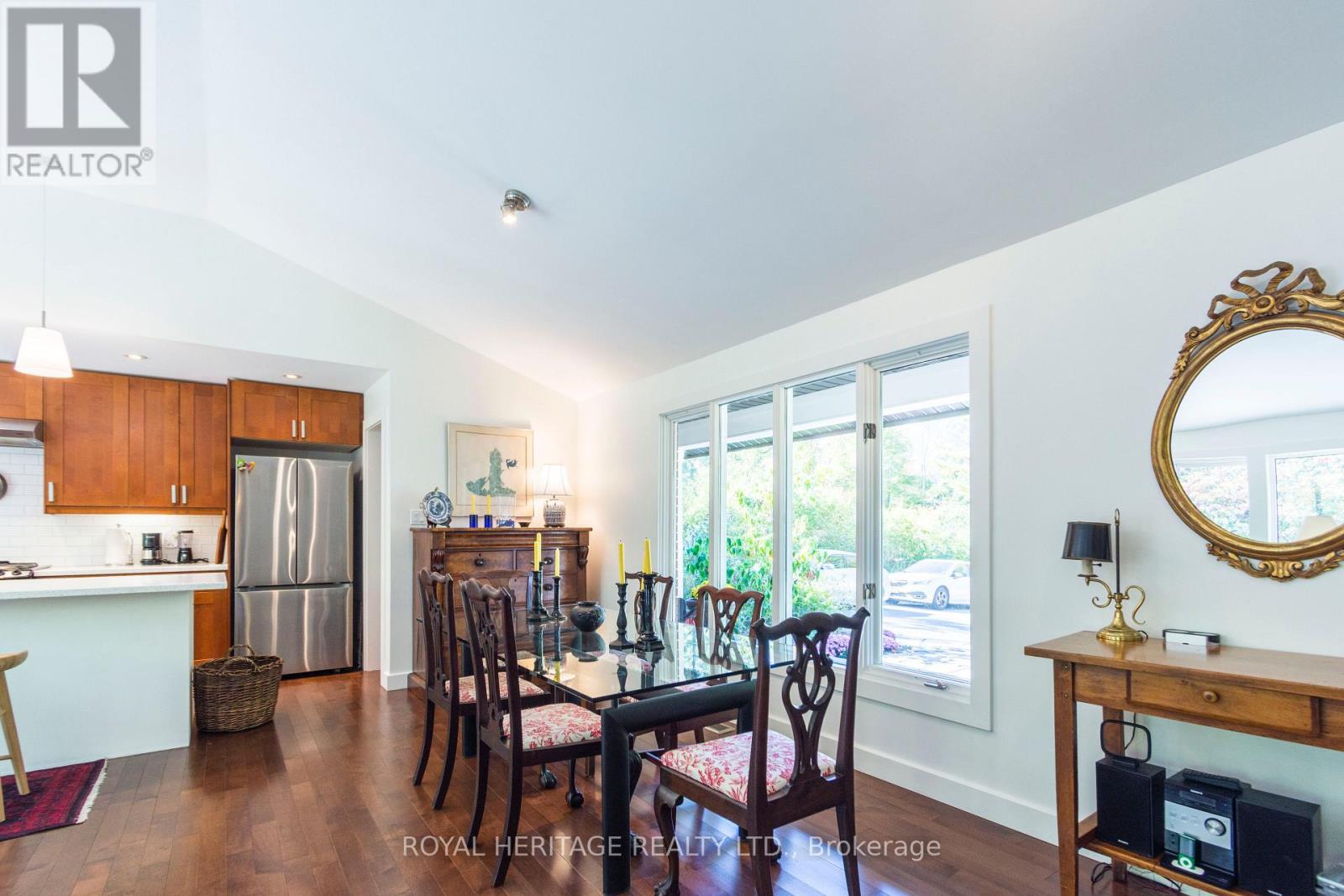 32 MALLORY ROAD - 25