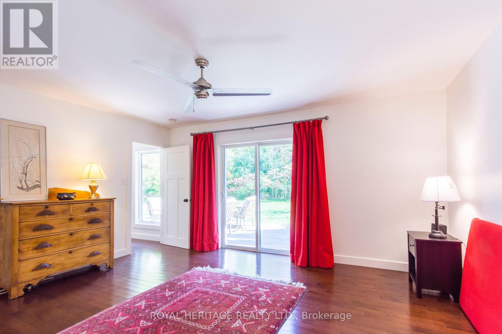 32 MALLORY ROAD - 27