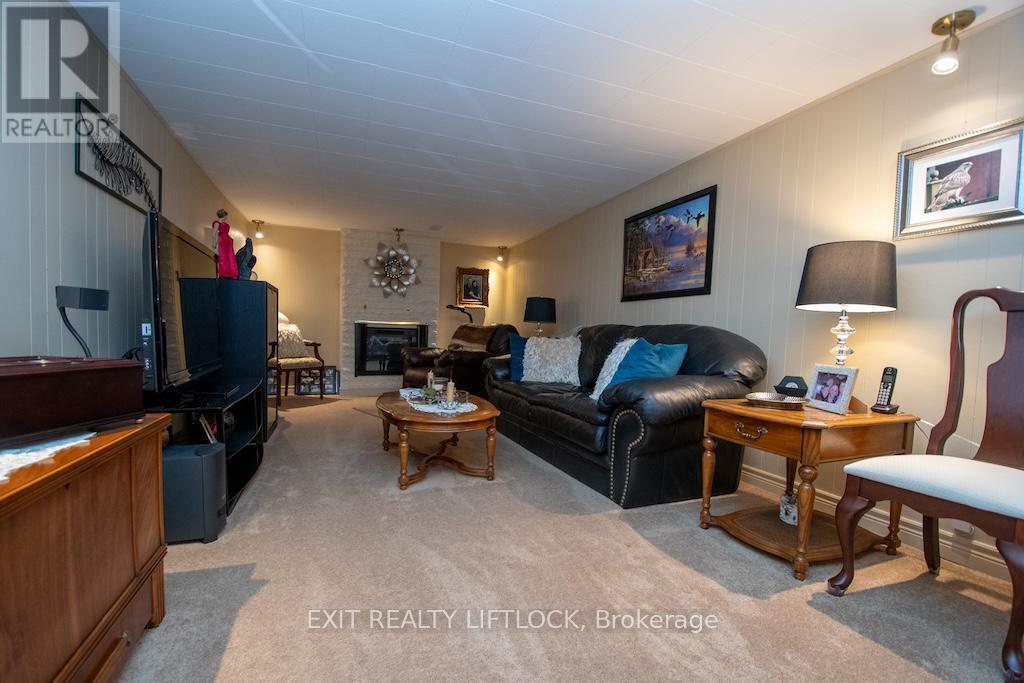 529 SHIRLEY AVENUE - 20