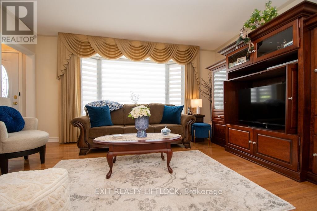 529 SHIRLEY AVENUE - 6