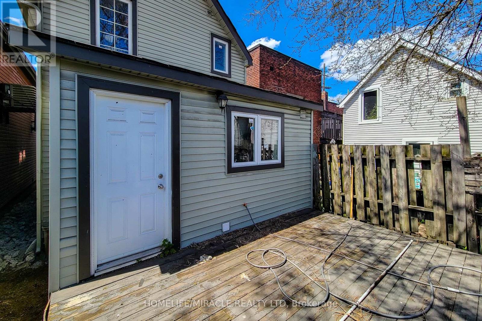 334 GAGE AVENUE - 18