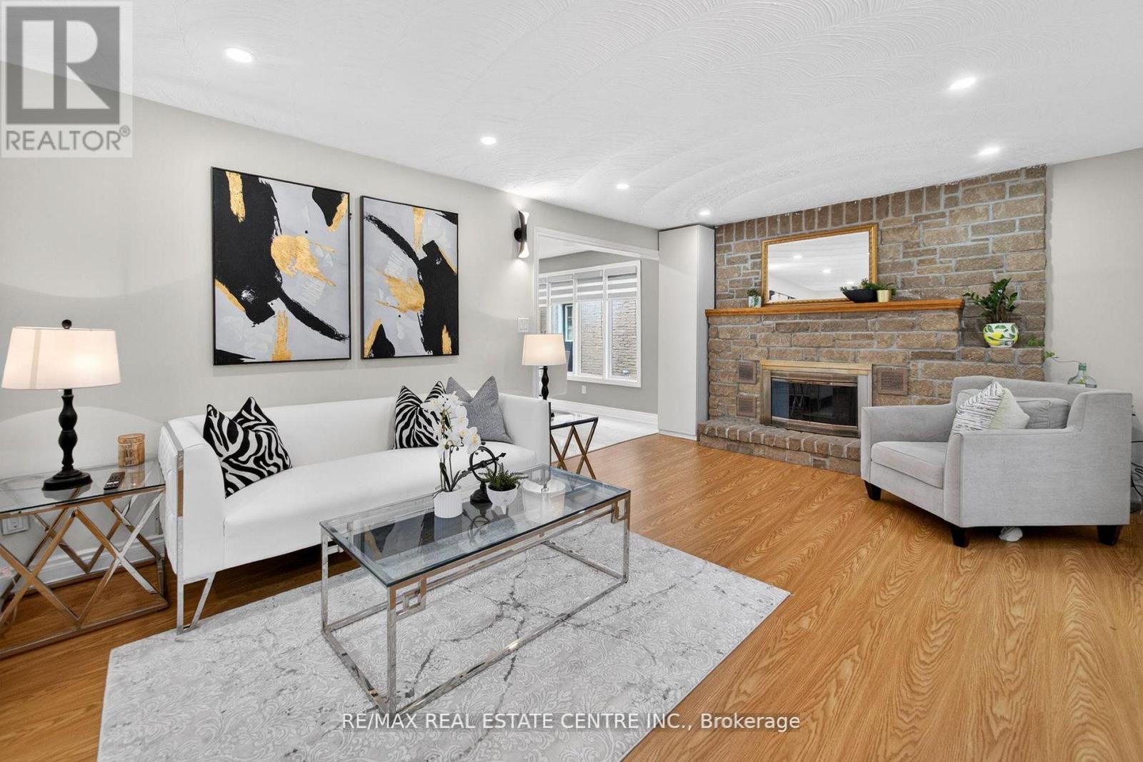25 HIGHBURY DRIVE - 13