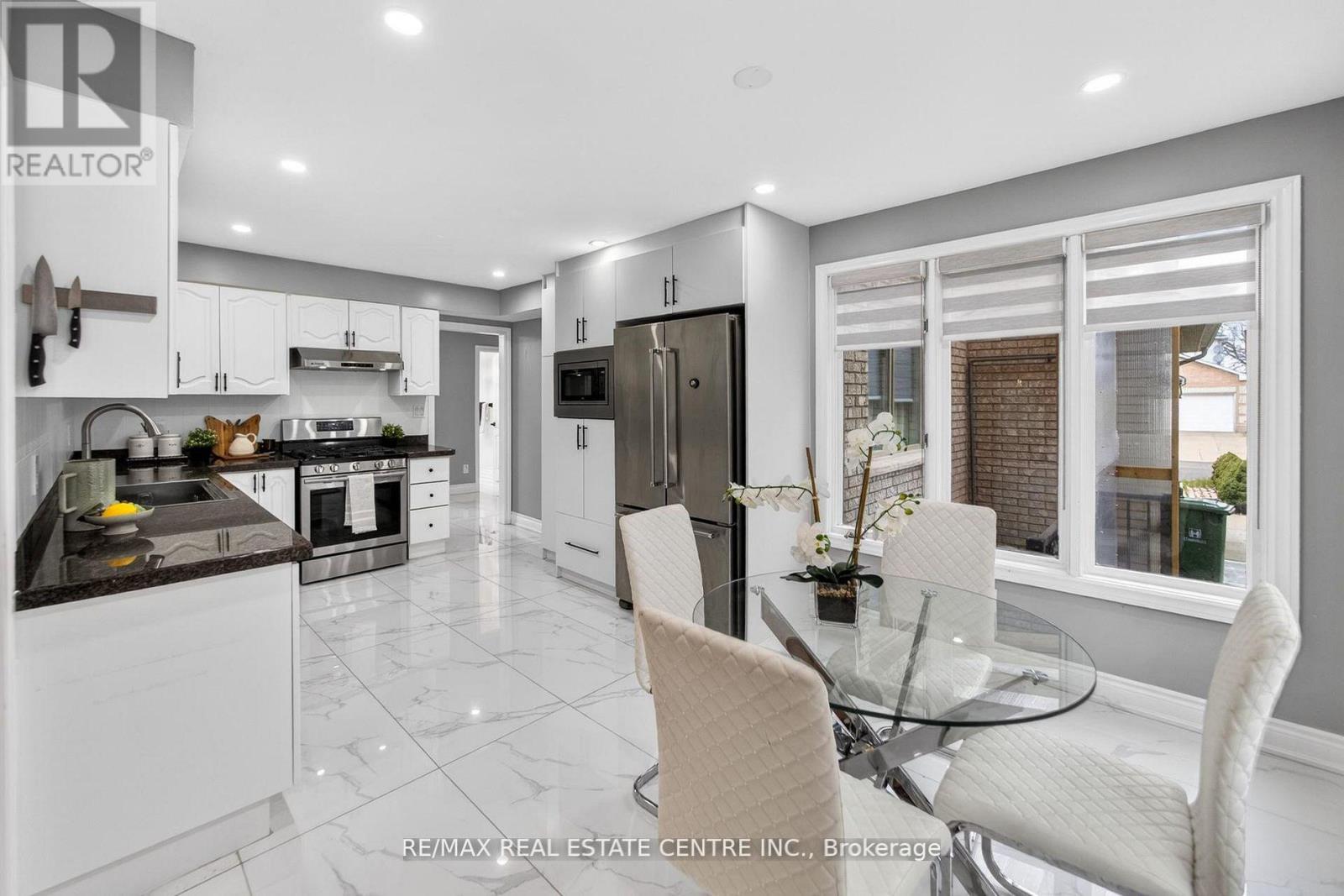 25 HIGHBURY DRIVE - 15
