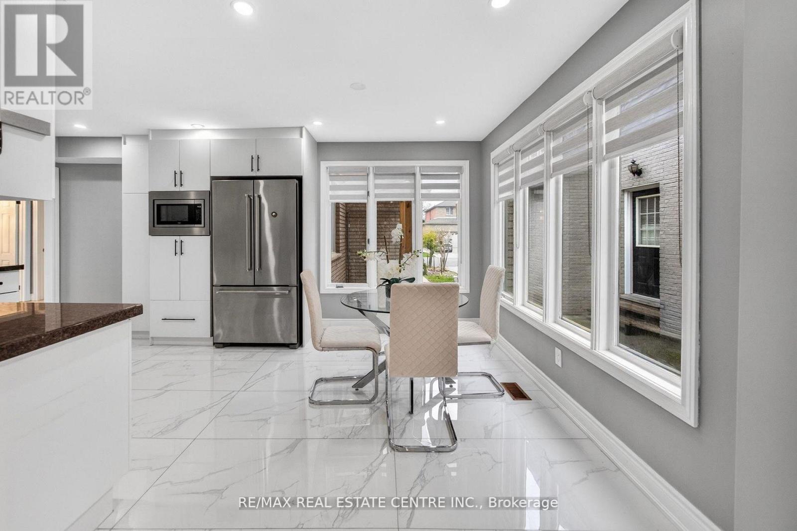 25 HIGHBURY DRIVE - 19