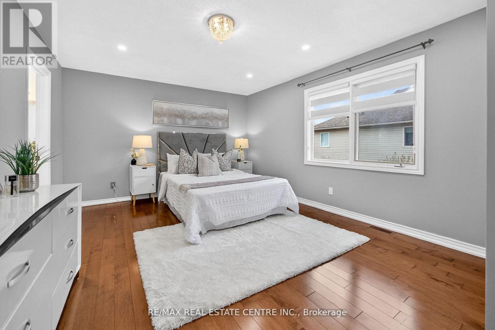 25 HIGHBURY DRIVE - 23