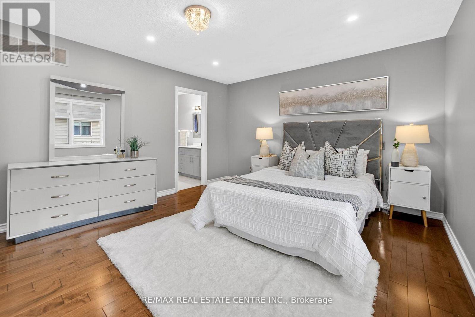 25 HIGHBURY DRIVE - 24