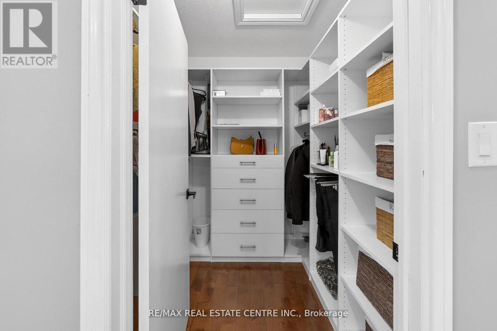 25 HIGHBURY DRIVE - 26