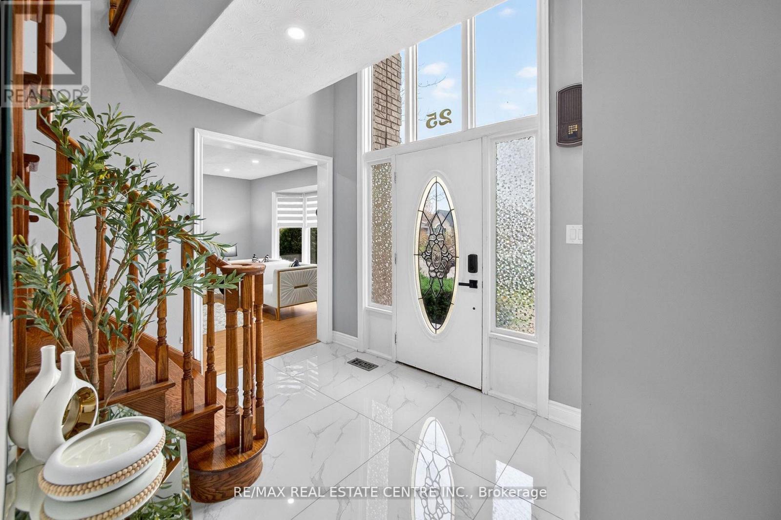 25 HIGHBURY DRIVE - 3