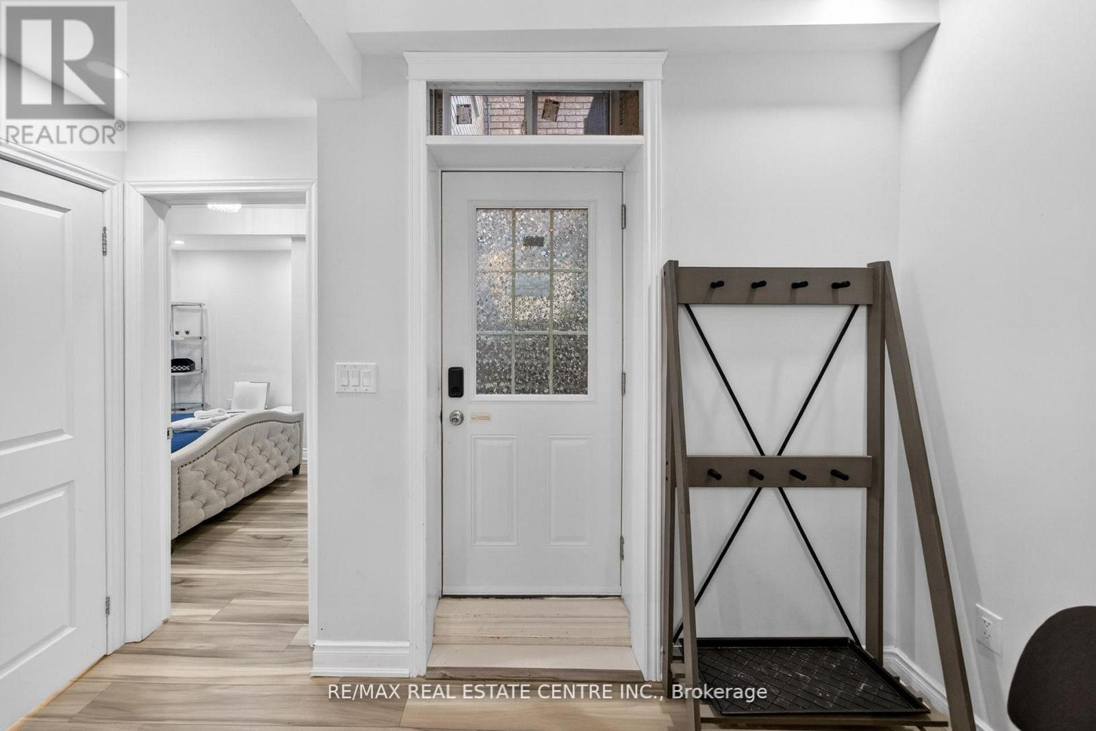 25 HIGHBURY DRIVE - 33