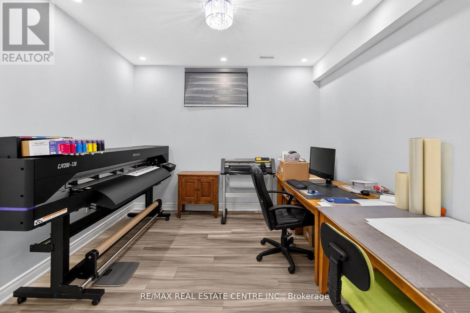 25 HIGHBURY DRIVE - 38