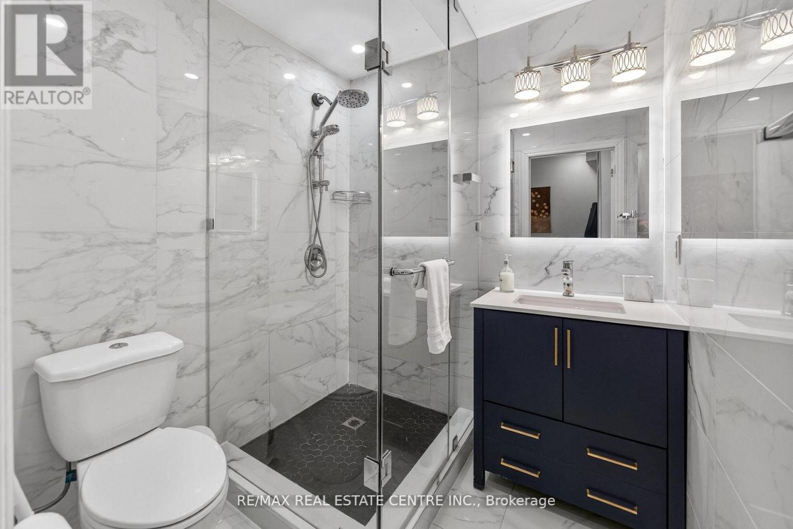 25 HIGHBURY DRIVE - 43