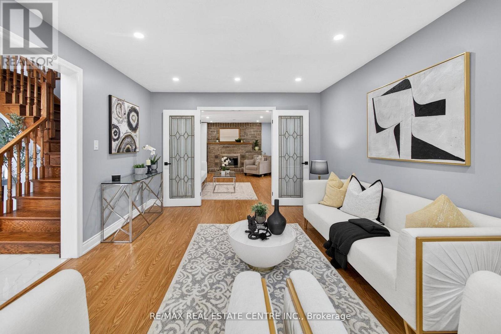 25 HIGHBURY DRIVE - 9