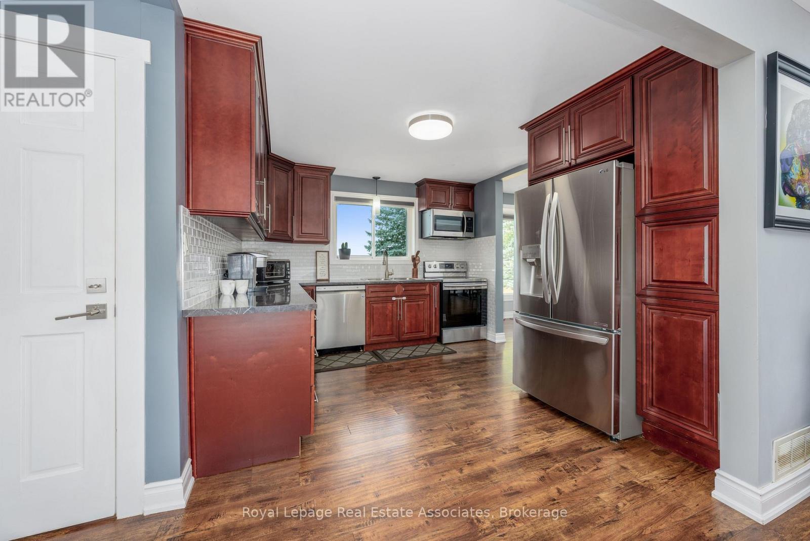 5527 TRAFALGAR ROAD - 12