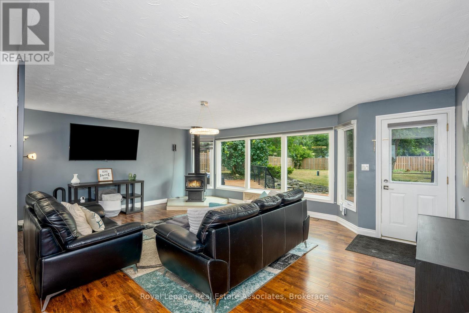 5527 TRAFALGAR ROAD - 17