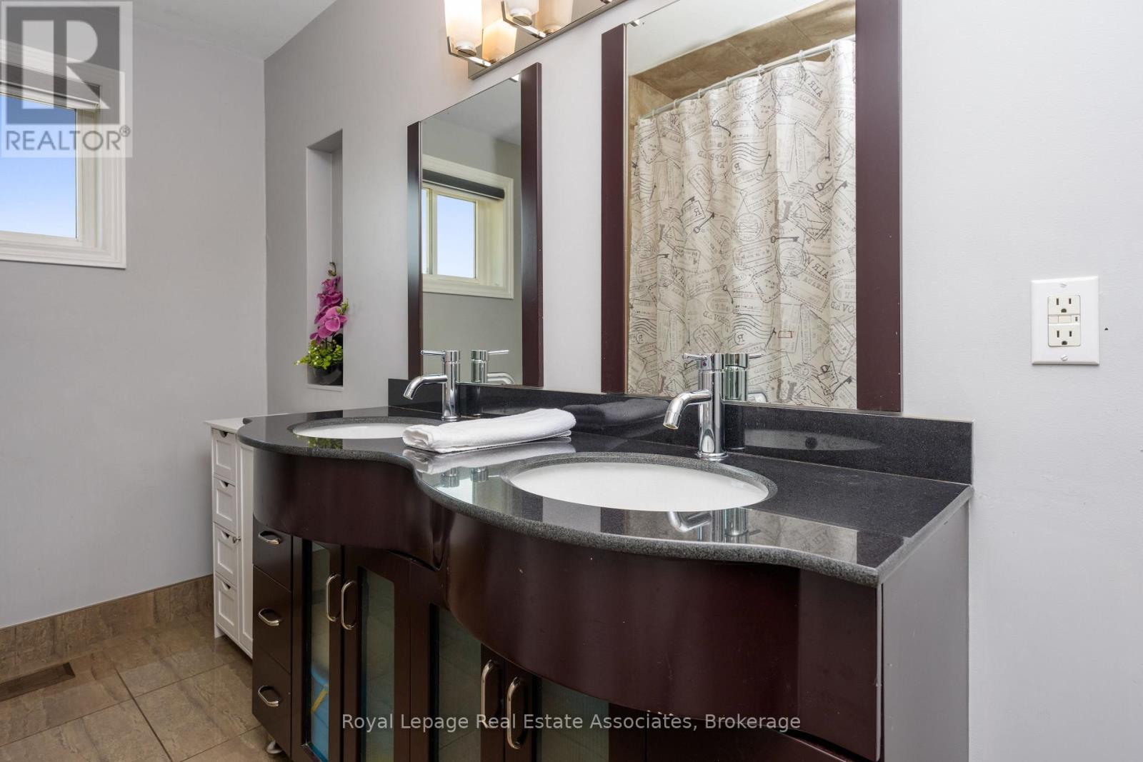 5527 TRAFALGAR ROAD - 26