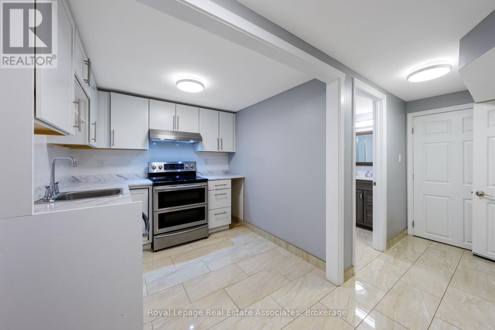 5527 TRAFALGAR ROAD - 34