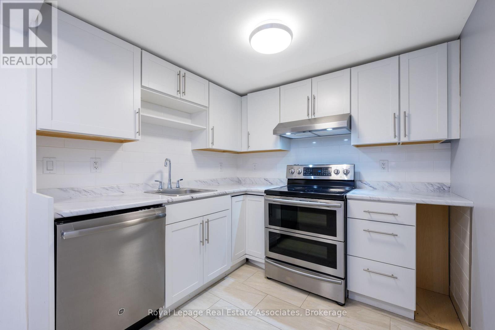 5527 TRAFALGAR ROAD - 35