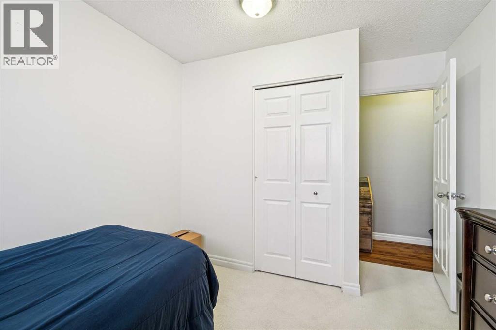65 Shawinigan Way SW — photo 23