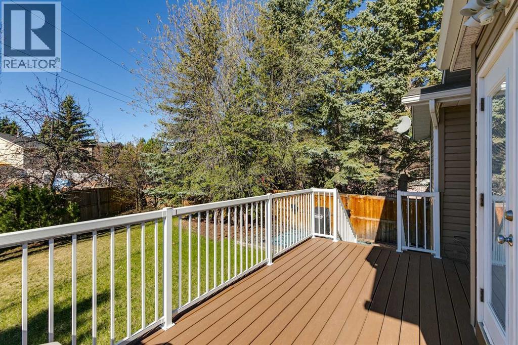 65 Shawinigan Way SW — photo 42